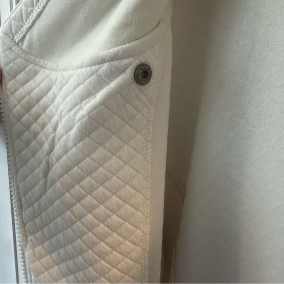 DSG Cream Quilted Hoodie - Picture 13 of 14